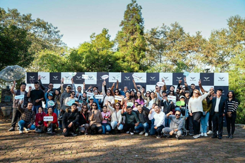 ५६ केई गाडी र १९३ सहभागी: थापाथलीदेखि नगरकोटसम्मको हरित यात्रा