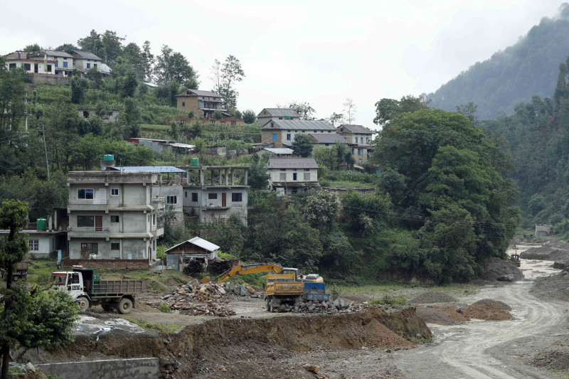 पानी पर्नासाथ त्रासमा बस्छन् नल्लुखोला बाढीपीडित(तस्बिर/शब्दसहित)