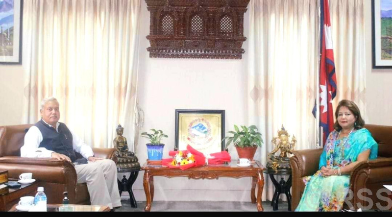 परराष्ट्रमन्त्री राणासँग भारतीय राजदूत श्रीवास्तवको शिष्टाचार भेट