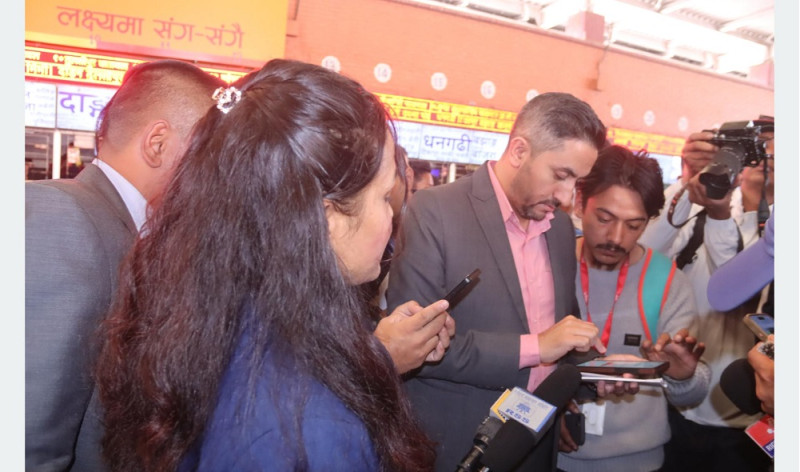 गोँगबु बसपार्कमा निःशुल्क इन्टरनेट सेवा, सञ्चारमन्त्रीले गरे शुभारम्भ