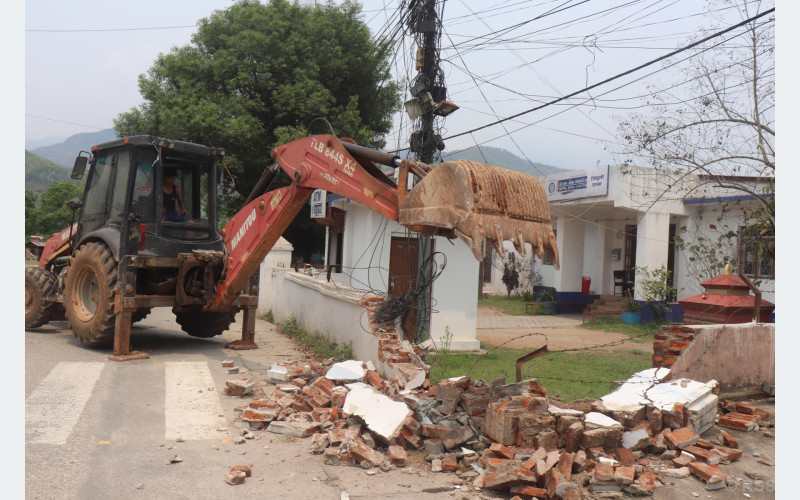 देशभर सञ्चालन गरियो अतिक्रमित संरचना हटाउने अभियान