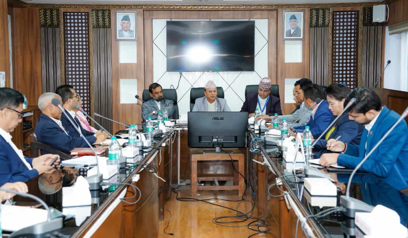 तमोर जलाशययुक्त बहुउद्देश्यीय आयोजना कार्यान्वयनमा सरकार गम्भीर- मन्त्री खड्का