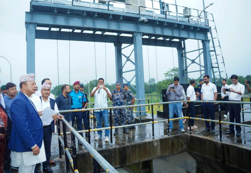 ऊर्जामन्त्रीद्वारा महाकाली सिँचाइ आयोजनाको स्थलगत निरीक्षण, समयमै सकाउन निर्देशन