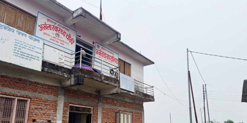 गाउँमा पोल मात्रै, आएन बिजुली