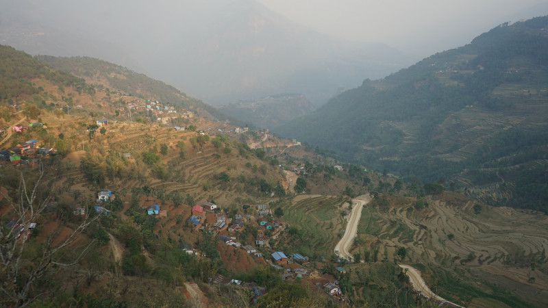 ट्रयाक खुलेको २७ वर्षपछि कालोपत्रे हुँदै रत्नेचौर–भकुन्डे सडक