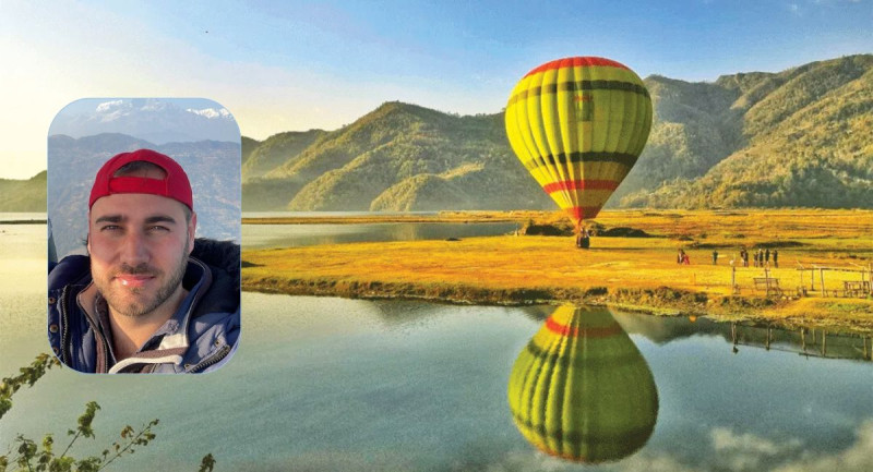 नेपाली आकाशमा रमाइरहेका  हट एयर बेलुनका पाइलट  ‘क्लेटो’