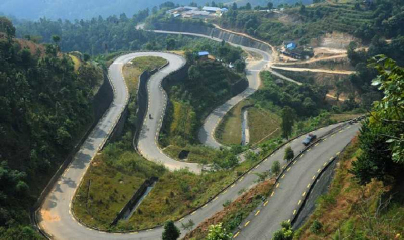 बीपी राजमार्गमा राति गाडी चलाउन रोक