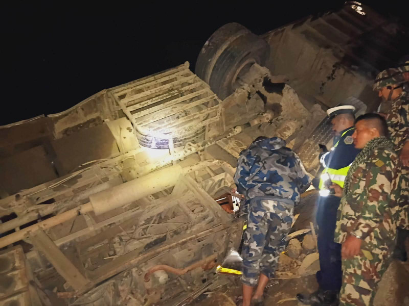 धादिङमा बस दुर्घटना, १७ को मृत्यु, २४ घाइते