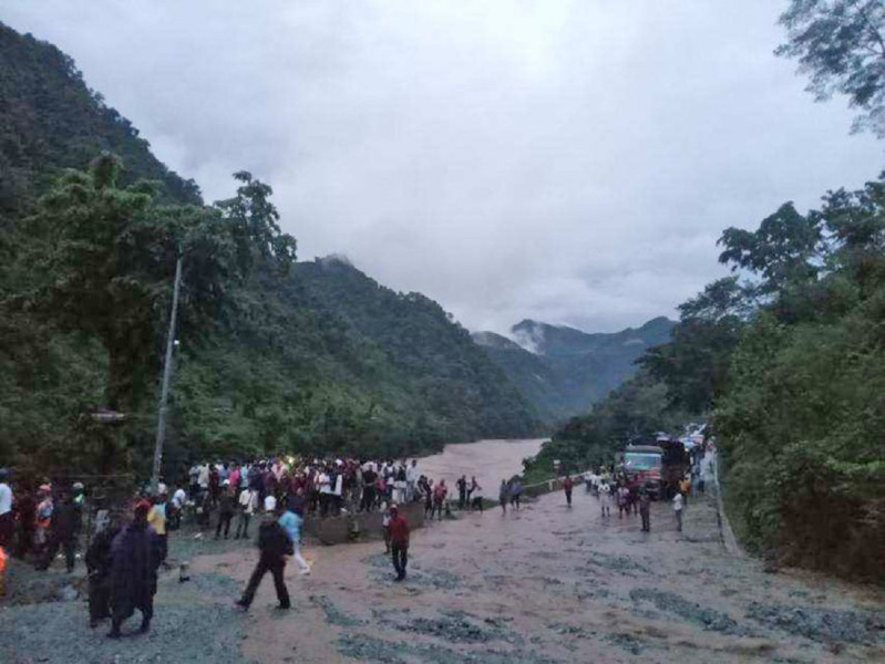 सिमलताल पहिरोः नारायणीमा भेटिएको शव बेपत्ता बस यात्रुको पुष्टि