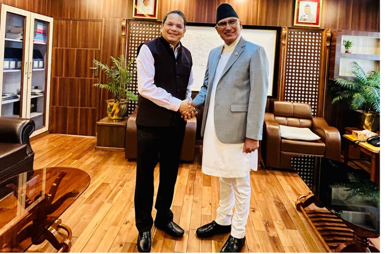 भाजपा विदेश विभाग प्रमुख चौथाइवाले भेटे अर्थमन्त्री पौडेल, द्विपक्षीय सम्बन्धबारे चर्चा
