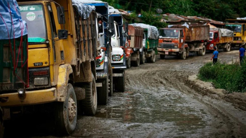 तरकारी बेच्न दिने सहमतिसँगै काठमाडौं महानगरको फोहोर फाल्न दिने 