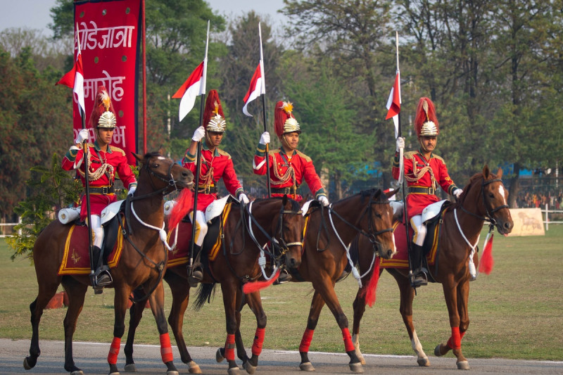 टुँडिखेलमा घोडेजात्राको रौनक