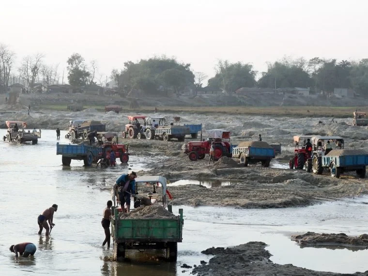 भीमदत्तद्वारा नदीजन्य पदार्थ उत्खनन प्रतिबन्ध, उत्खनन गरे कारबाही हुने 