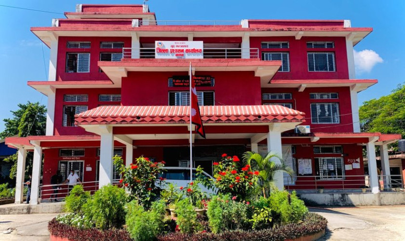 झापाको जनजीवन लयमा फर्किँदै: सार्वजनिक तथा निजी यातायातका साधन सञ्चालनमा