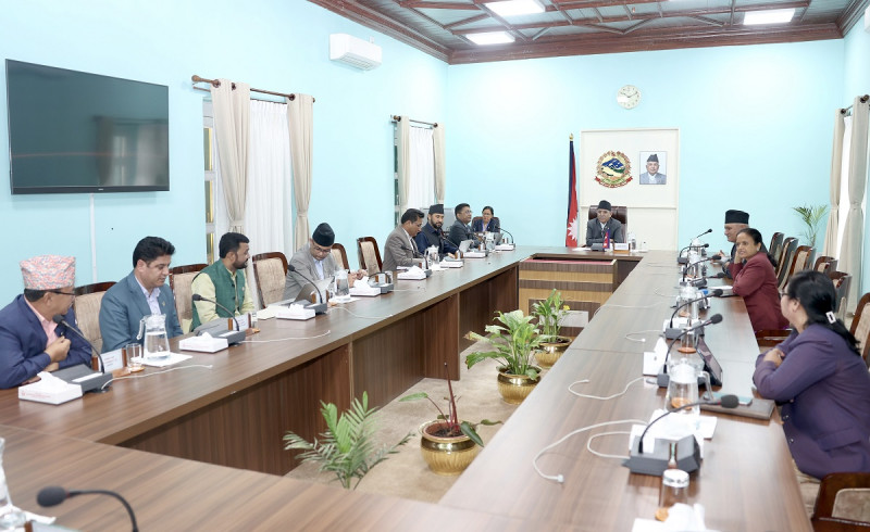 सरकारले विश्व बैंकको ८० मिलियन डलर ऋण र बेलायतको ८.१ मिलियन पाउण्ड अनुदान लिने
