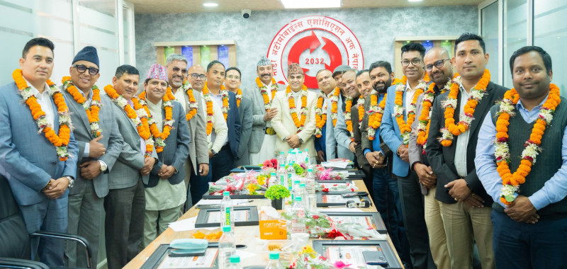 नाडाको नवनिर्वाचित अध्यक्षलाई पदभार हस्तान्तरण