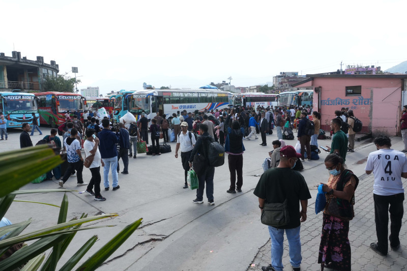 घटस्थापनापछि एक लाख ३८ हजार यात्रुले काठमाडौं छाडे