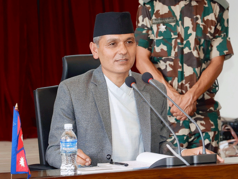 सुरक्षा निकायका प्रमुखहरुसँग गृहमन्त्री अर्यालद्वारा छलफल