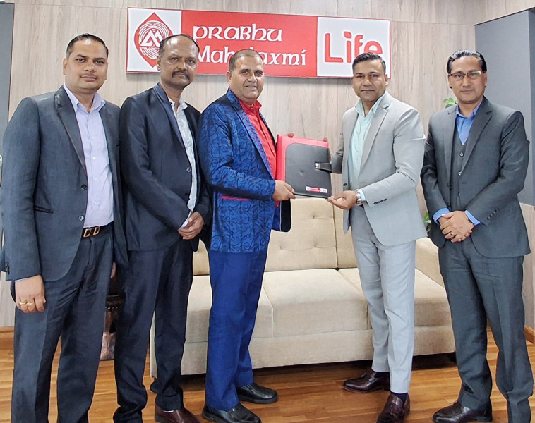 प्रभु महालक्ष्मी लाइफको ब्रान्ड एम्बेसडरमा मनोज गजुरेल नियुक्त