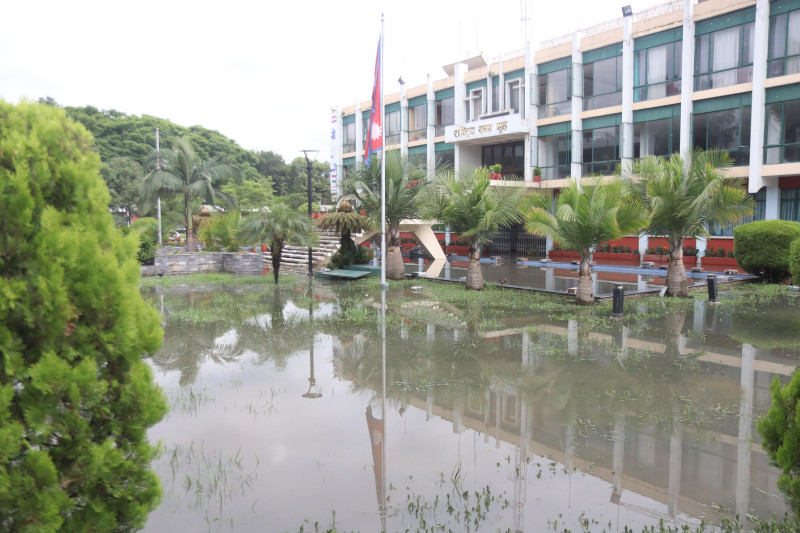 डुबानमा राष्ट्रिय सभागृह परिसर (फोटो फिचर)