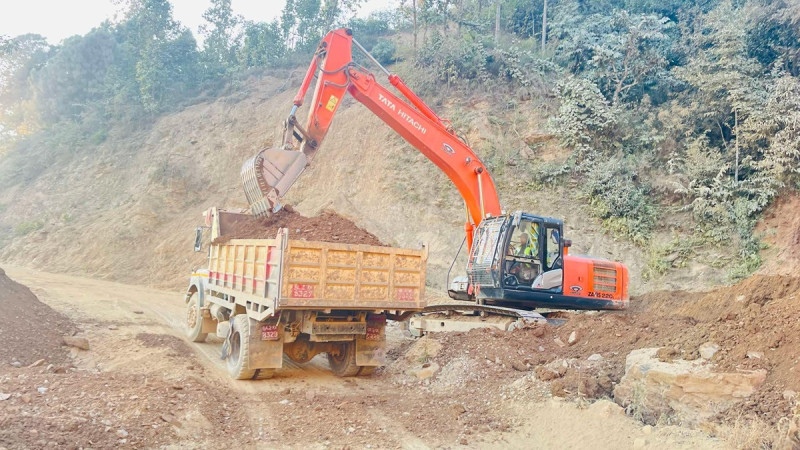 रुद्रवेणी–वामीटक्सार सडक अवरुद्ध हुने, दैनिक ११ घन्टा बन्द