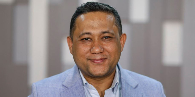 पत्रकारको प्रेस पास निलम्बन गरेपछि प्रधानमन्त्रीलाई प्रश्न- तपाईं हिटलर बन्दै हो?