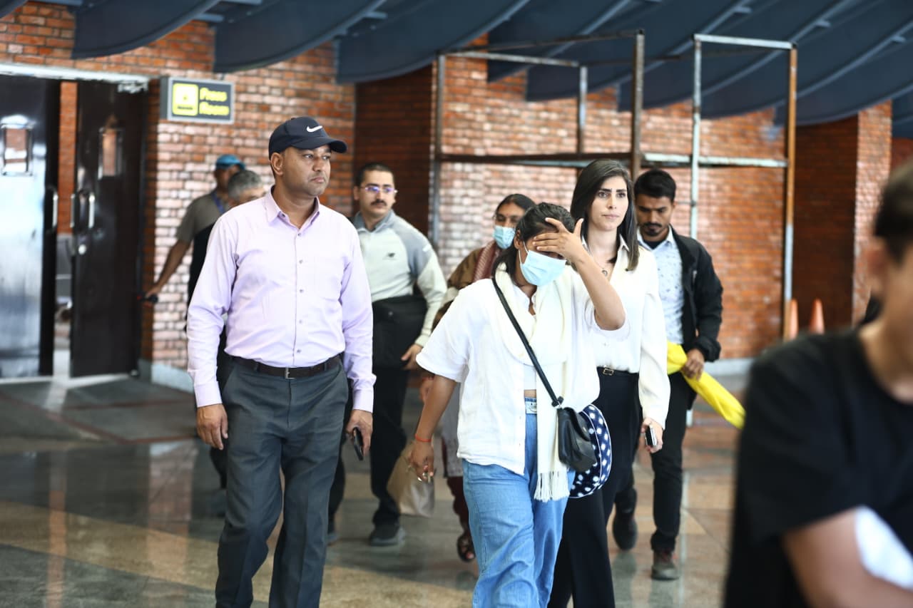 Bipinki-aama-ra-bahini-returned-from-USA_NPL-(4)-1760598436.jpeg