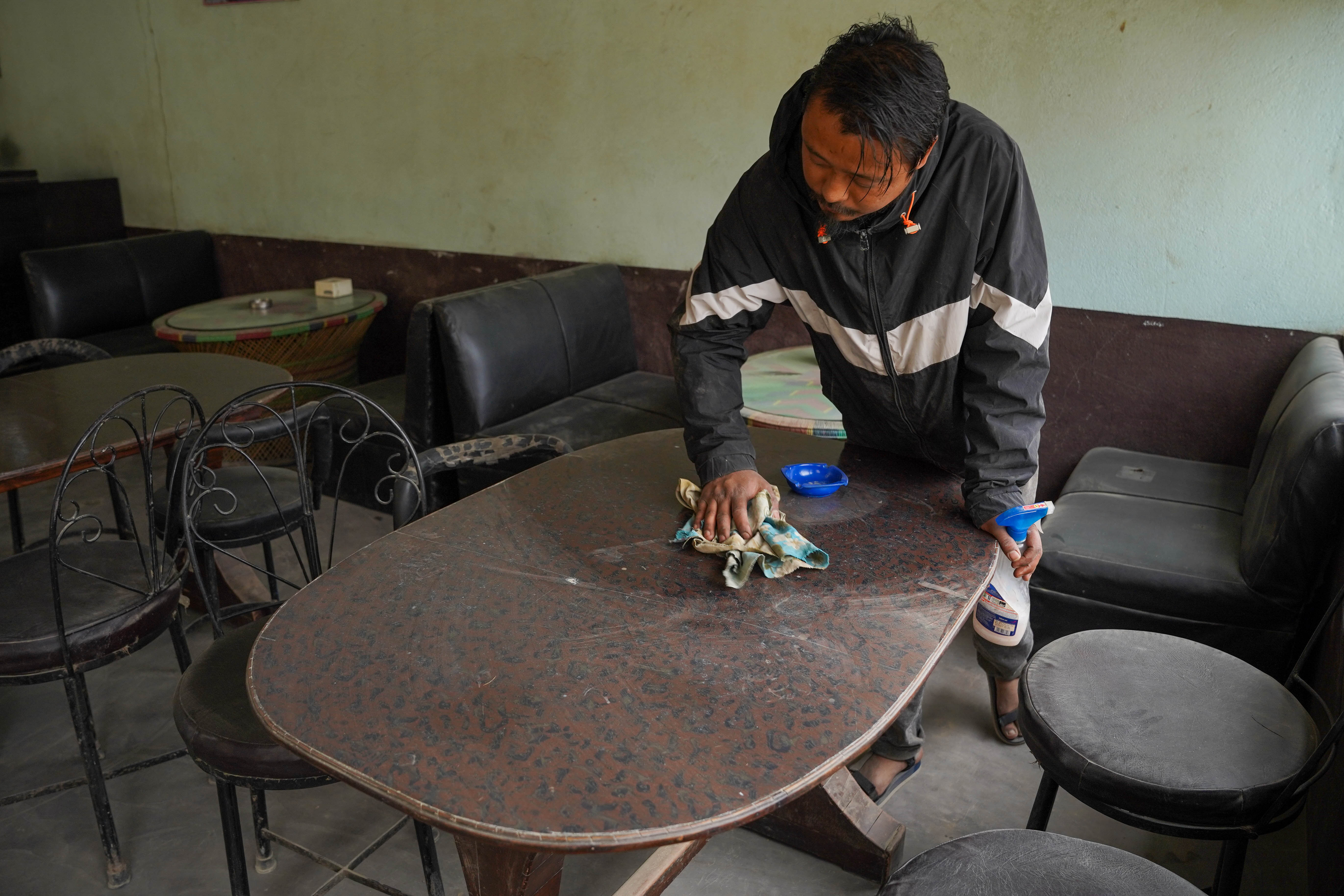 Dhulikhel-Khawa-Road_Nepalphotolibrary.-(13)-1740806523.jpg