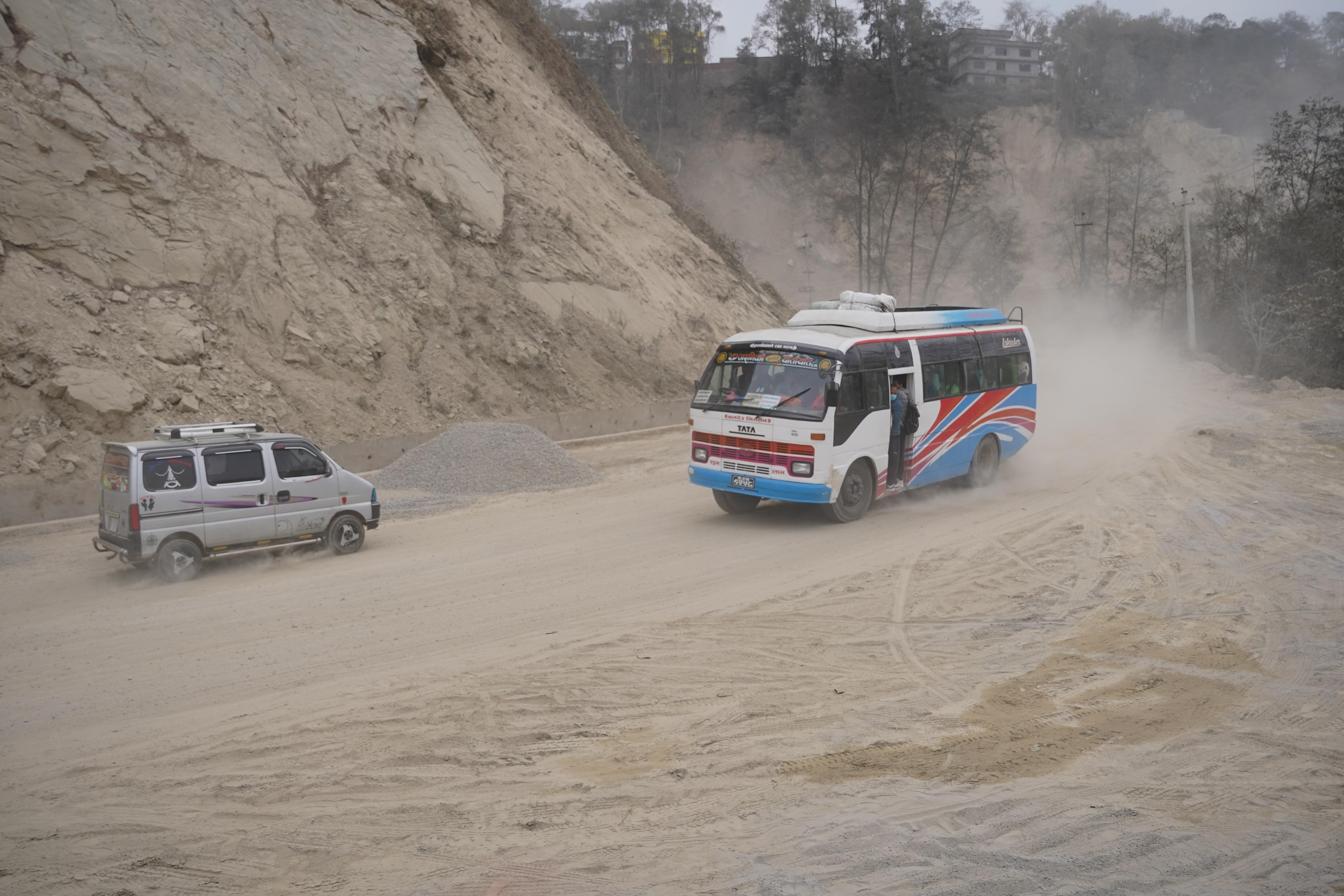 Dhulikhel-Khawa-Road_Nepalphotolibrary.-(18)-1740806529.jpg