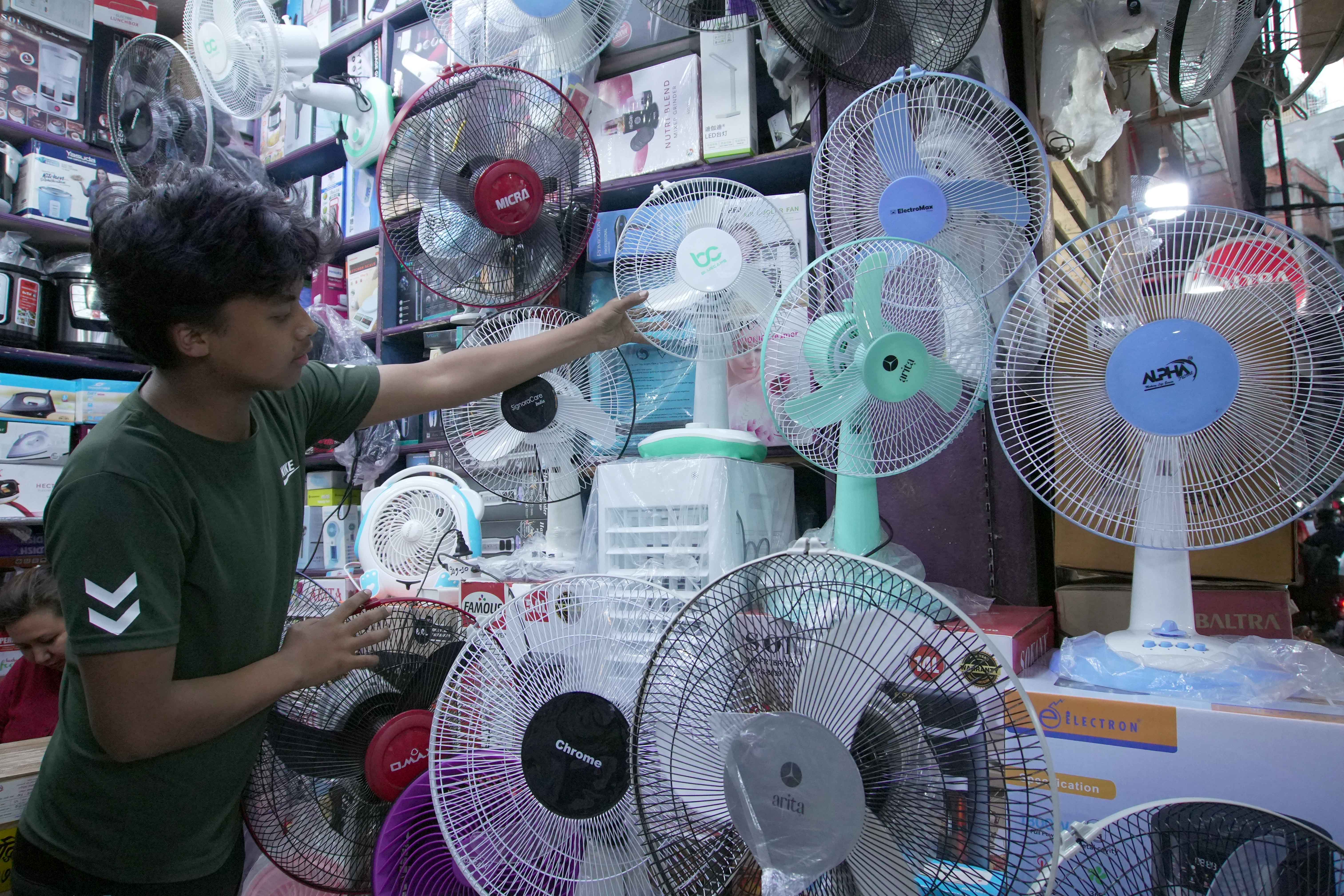 Fan-Market_DSC00985-1780897259.jpg