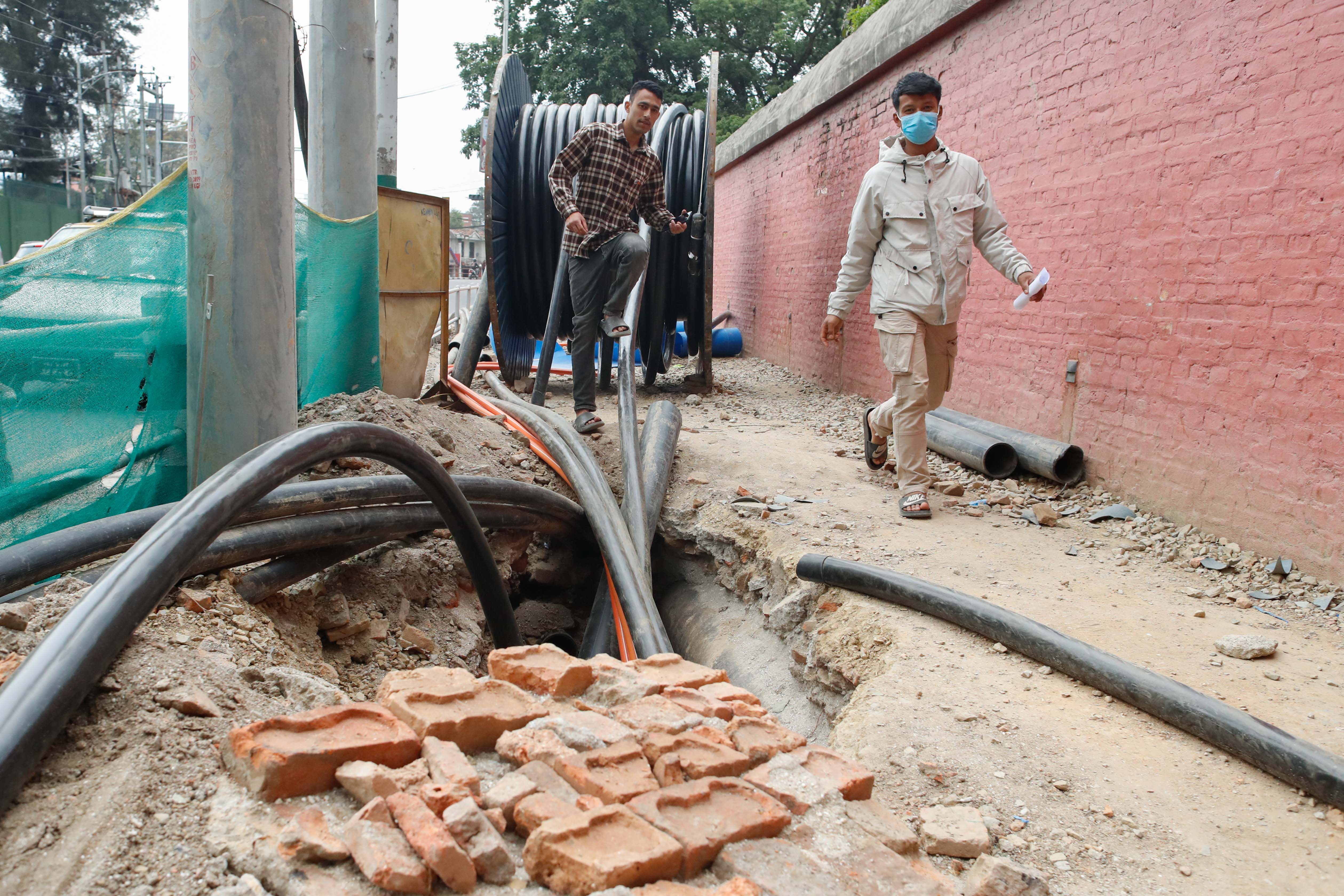 Footpath_Nepal-Photo-Library-199-1746249710.jpg