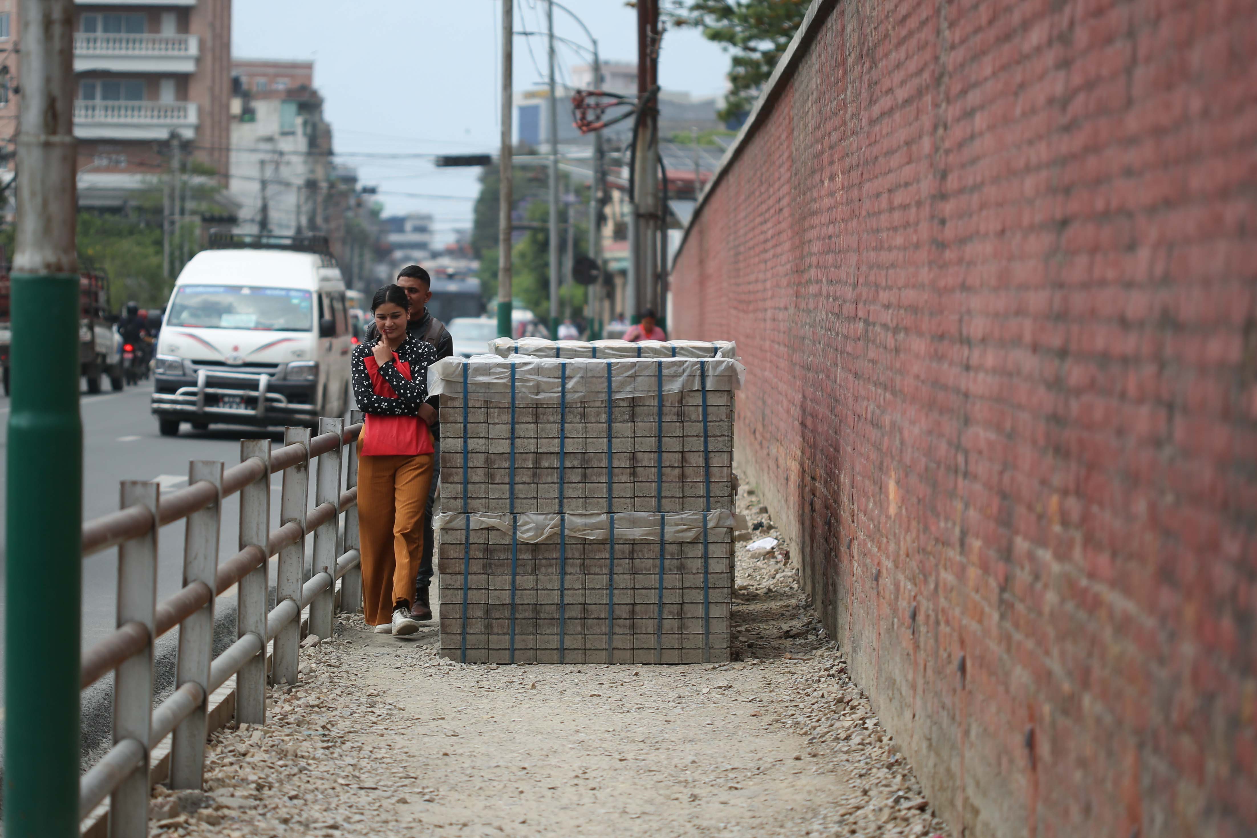Footpath_Nepal-Photo-Library-206-1746249727.jpg