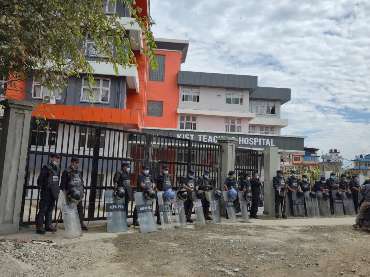 Kist-hospital-ma-tanab_Nepal-Photo-Library-(10)-(1)-1761546849.jpeg