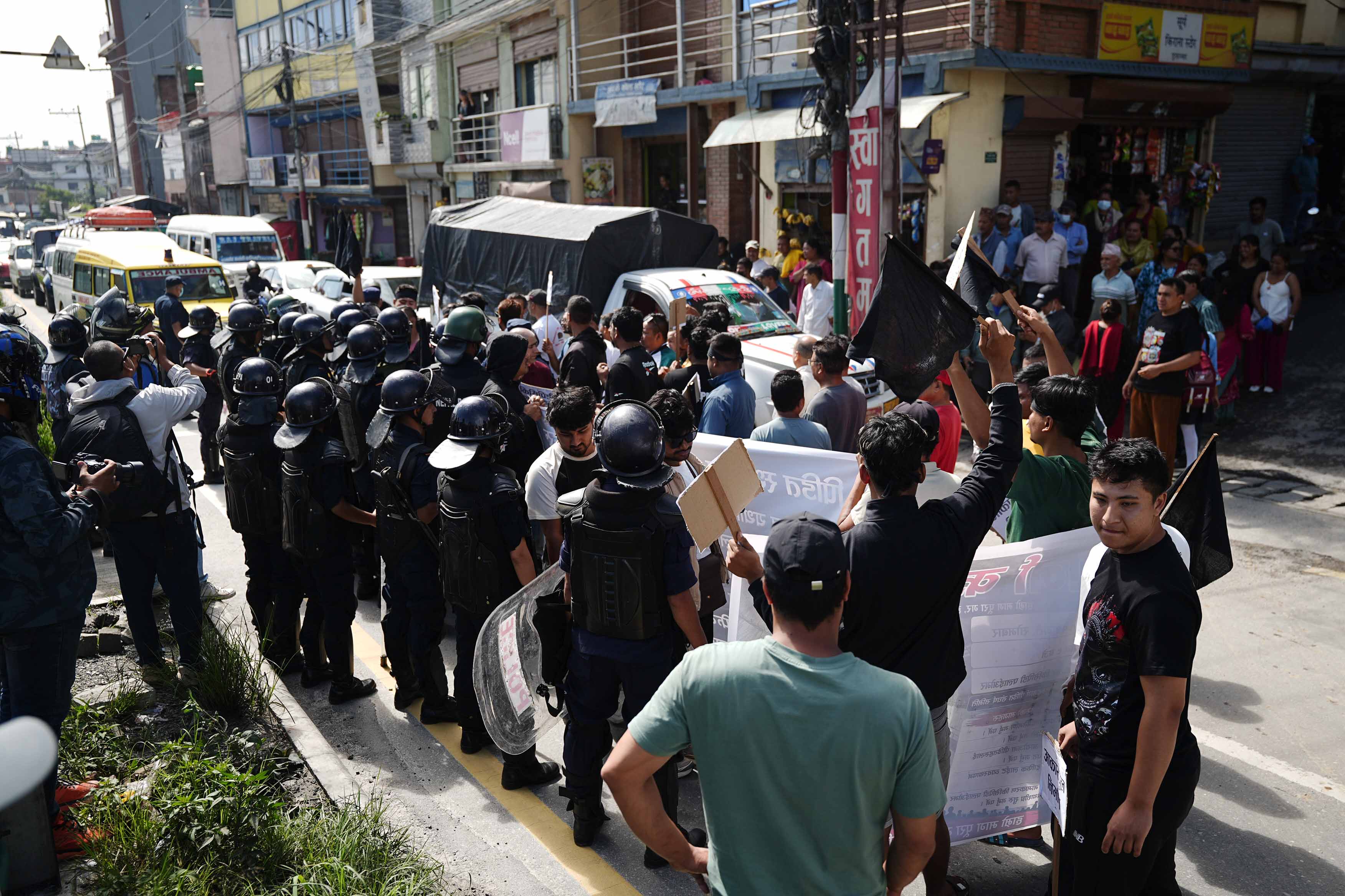 Naagdhunga-Tunnel-protest_-31-1785129017.jpg