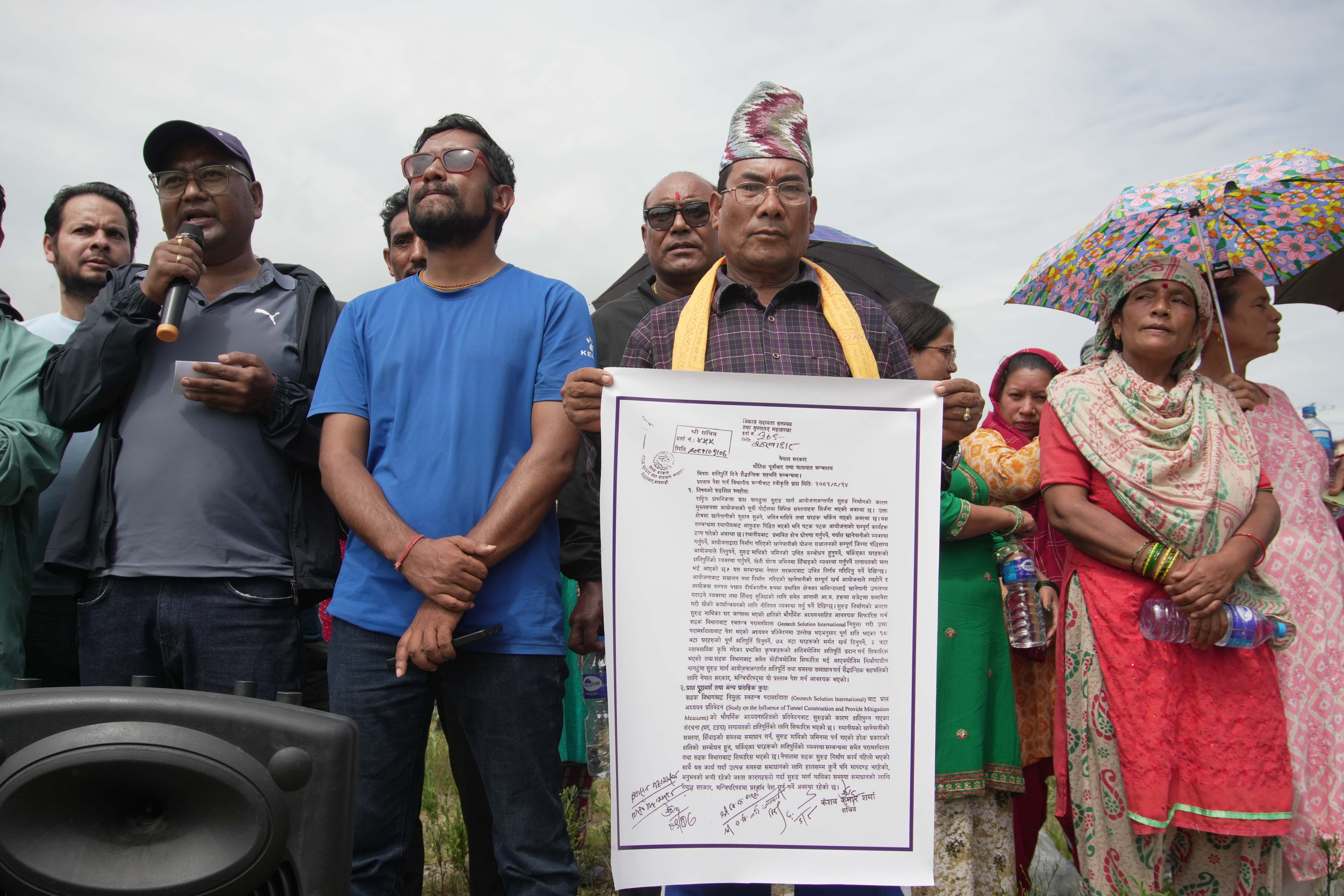 Naagdhunga-Tunnel-protest_-46-1785129022.jpg