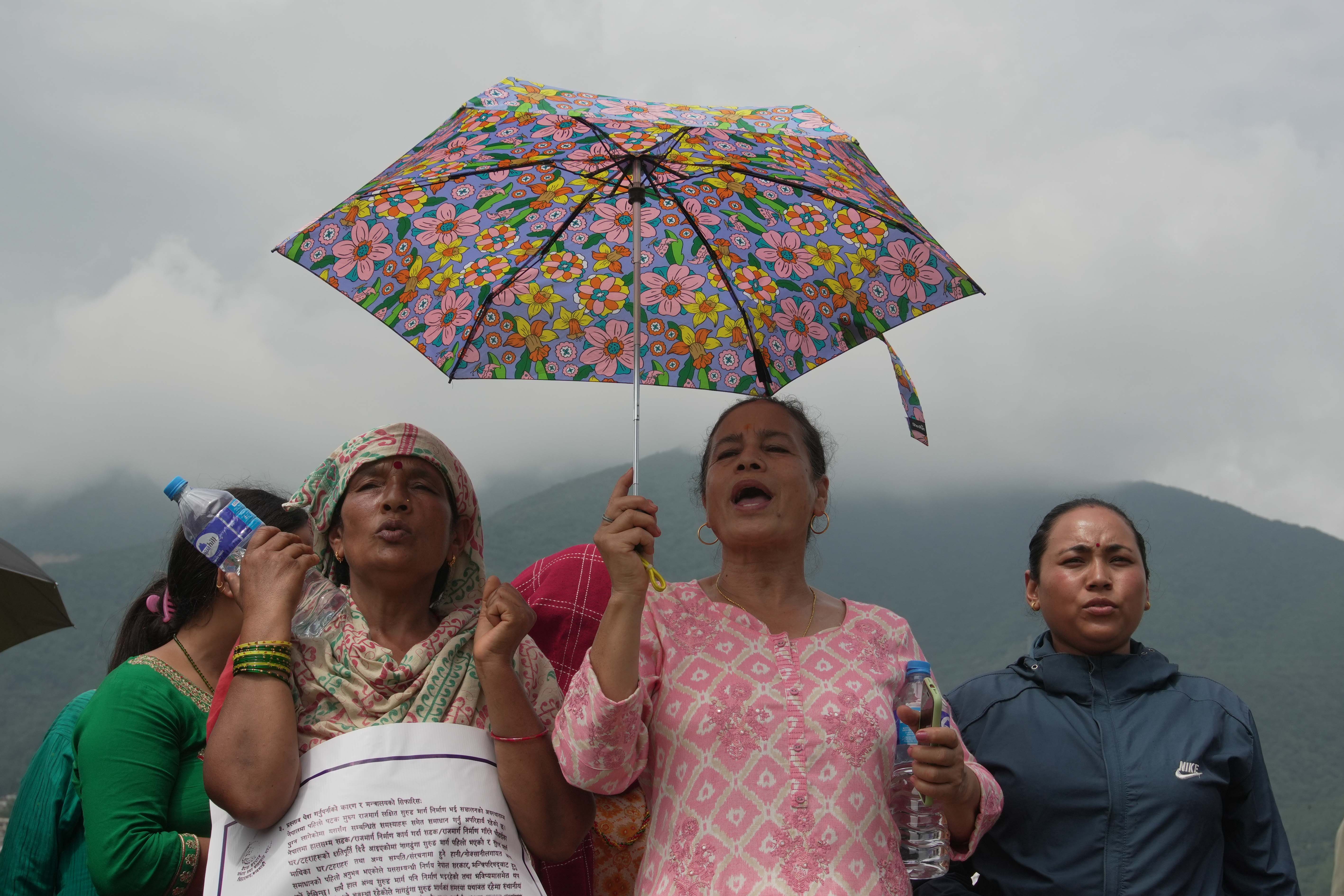 Naagdhunga-Tunnel-protest_-47-1785129032.jpg