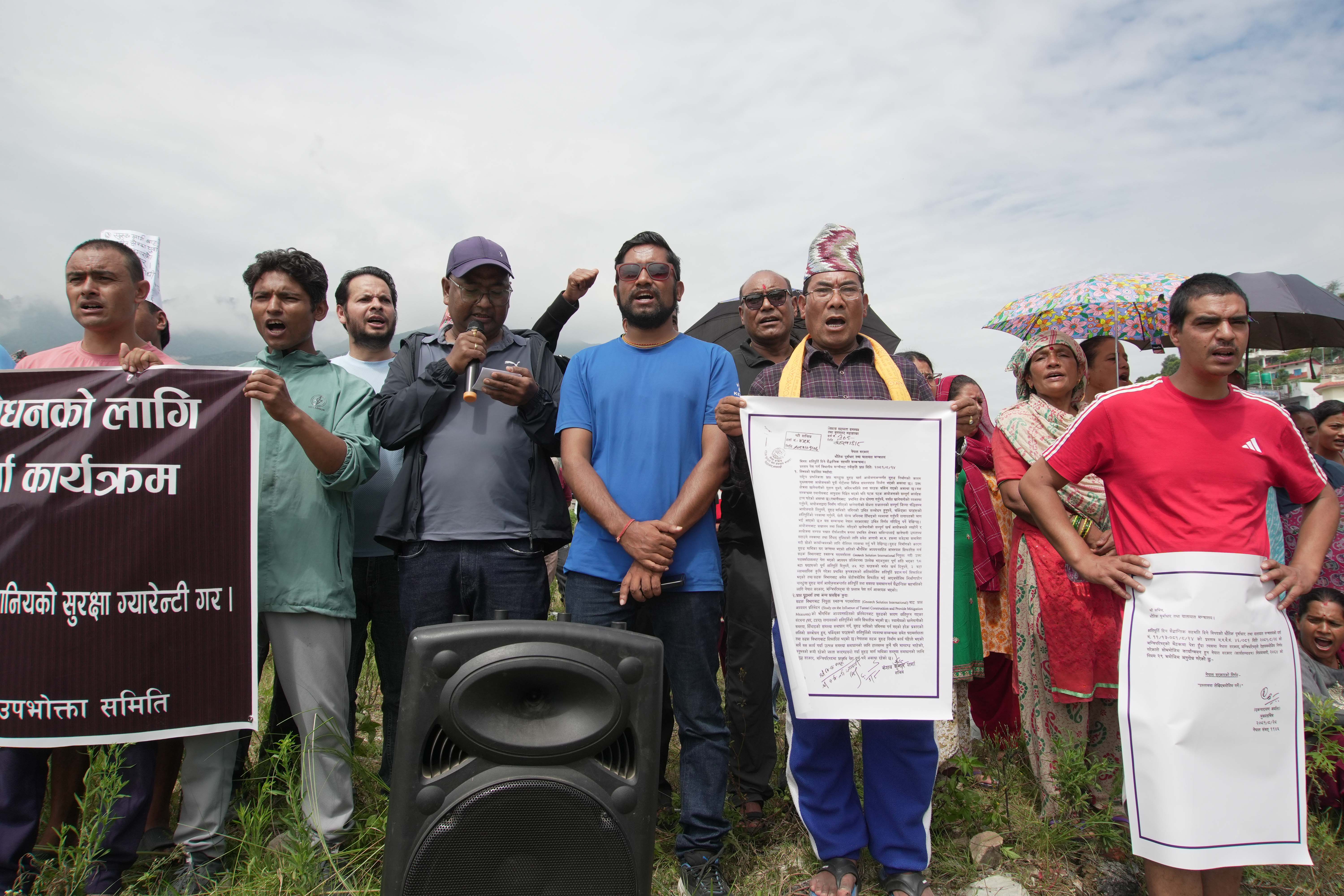 Naagdhunga-Tunnel-protest_-48-1785129028.jpg