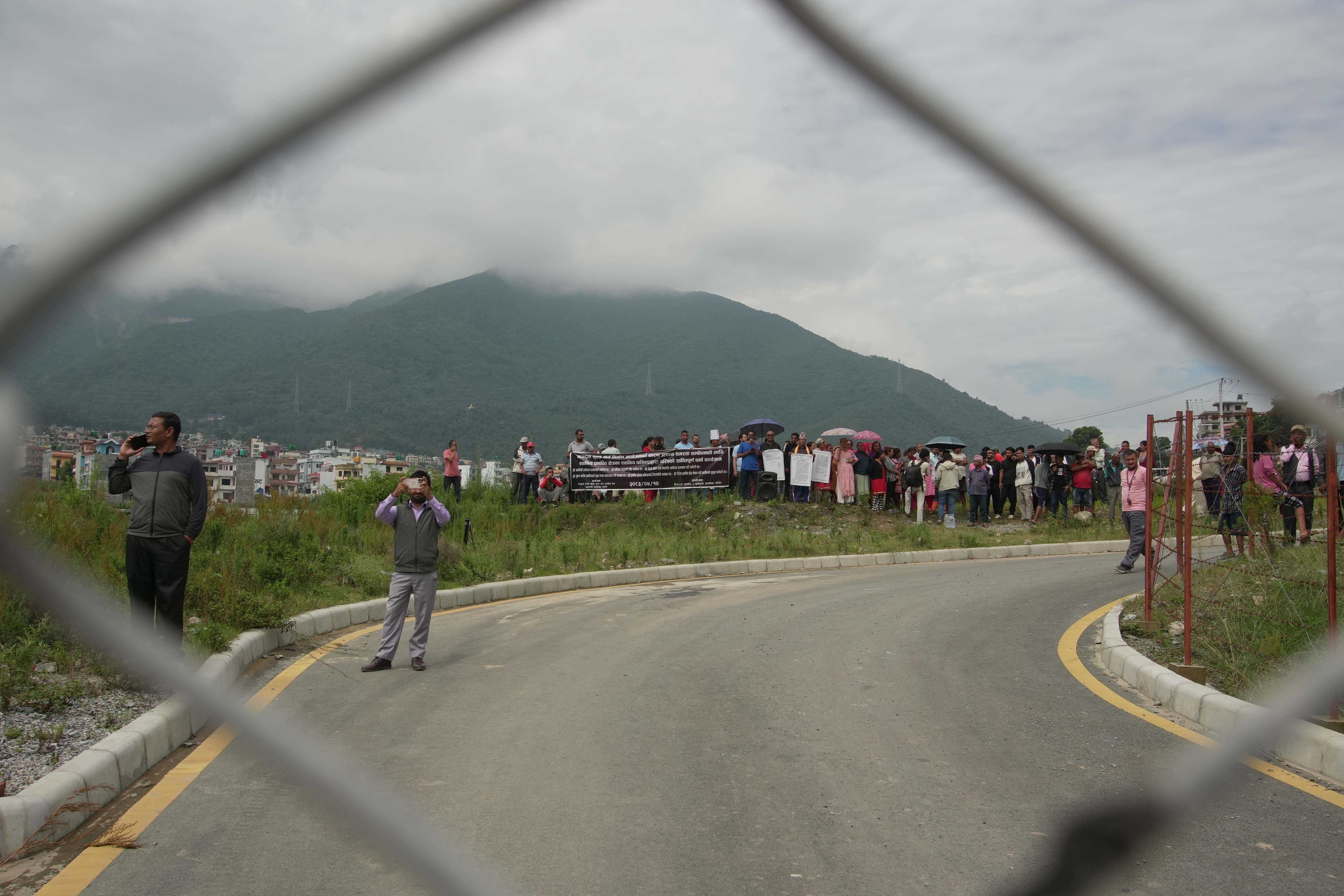 Naagdhunga-Tunnel-protest_-50-1785129023.jpg