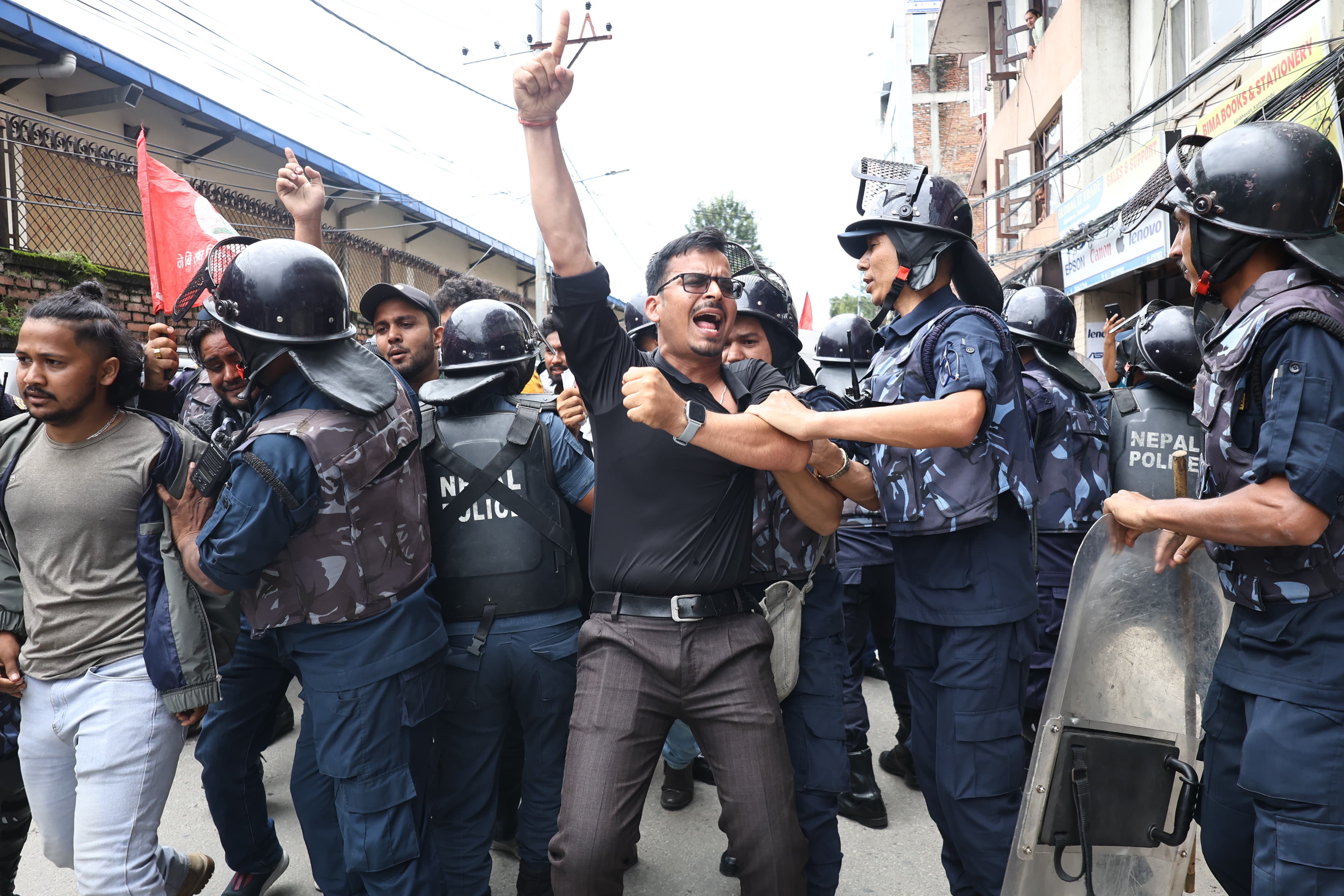 Nebisangh-protest-(14)-1752474297.jpeg