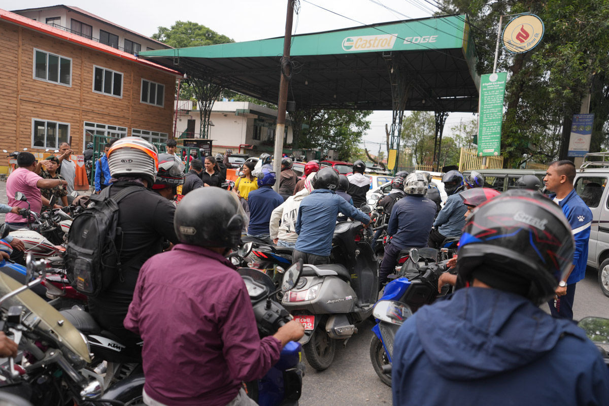 Petrol-shortage_Nepal-Photo-Library8-1718600053-1782896327.jpg