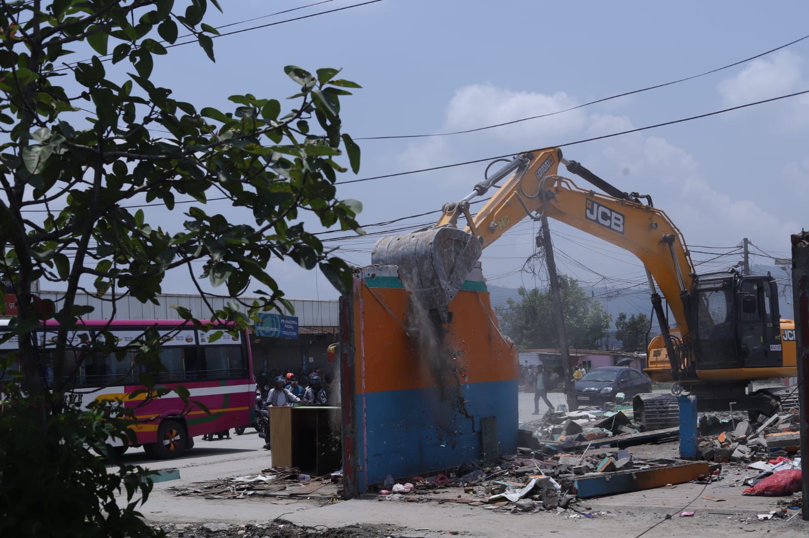Pokhara-busparkama-dozer_NPL-(12)-1781769829.jpeg