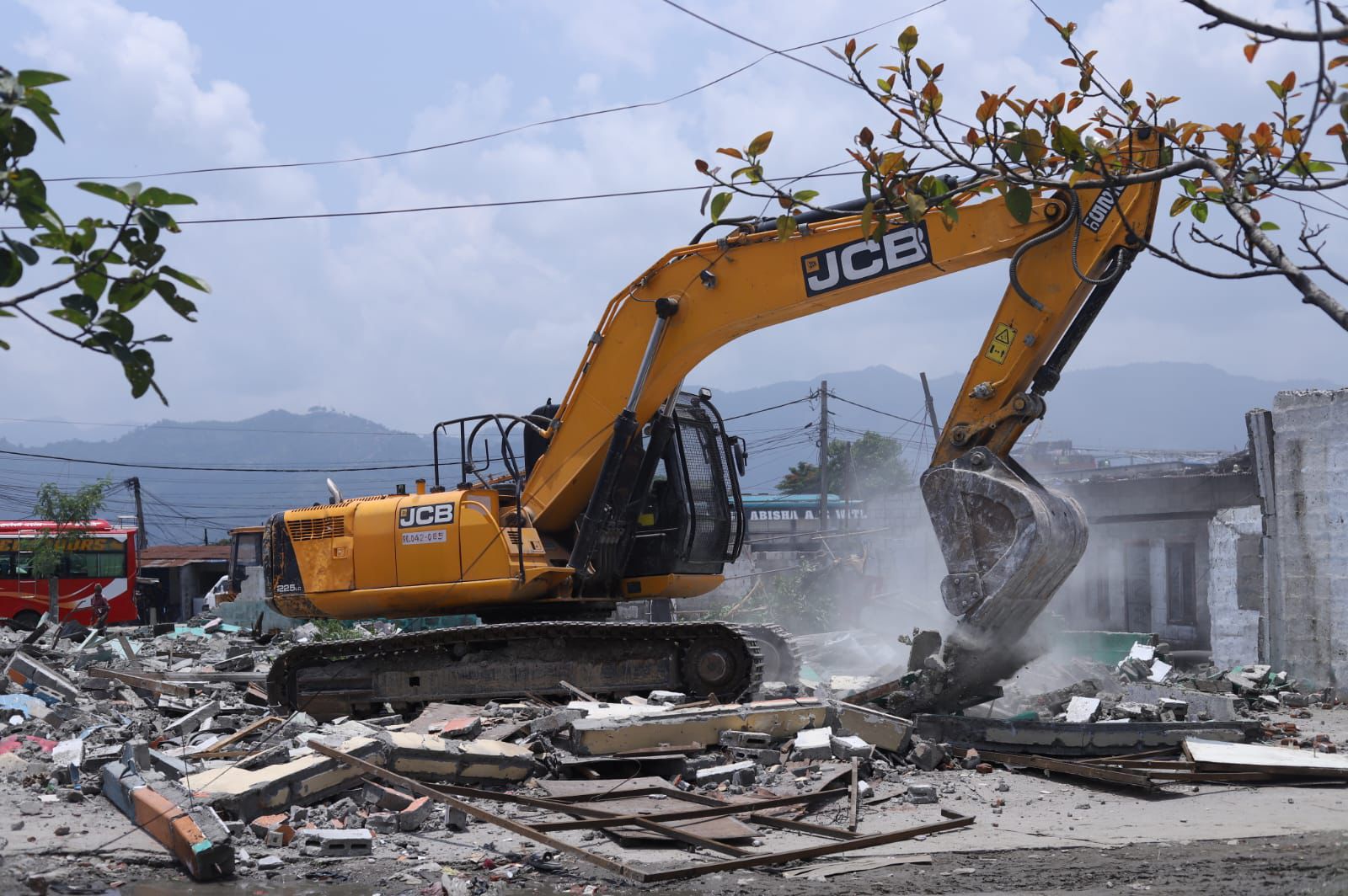 Pokhara-busparkama-dozer_NPL-(3)-1781769827.jpeg