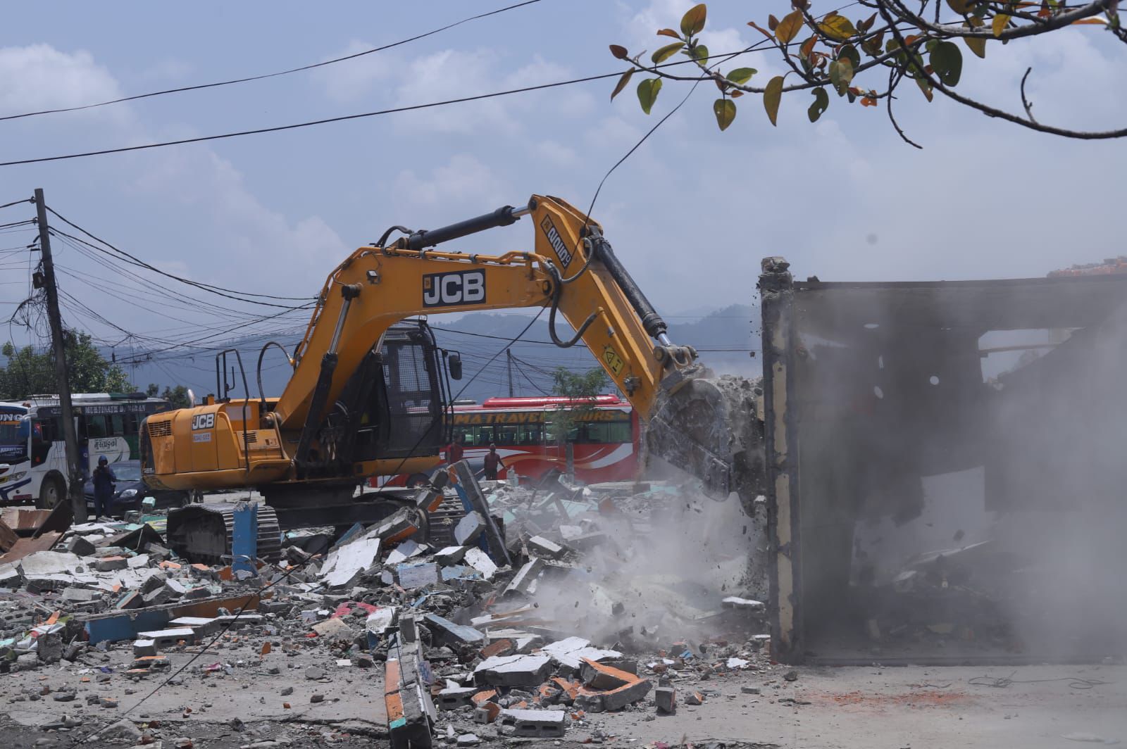 Pokhara-busparkama-dozer_NPL-(5)-1781769828.jpeg