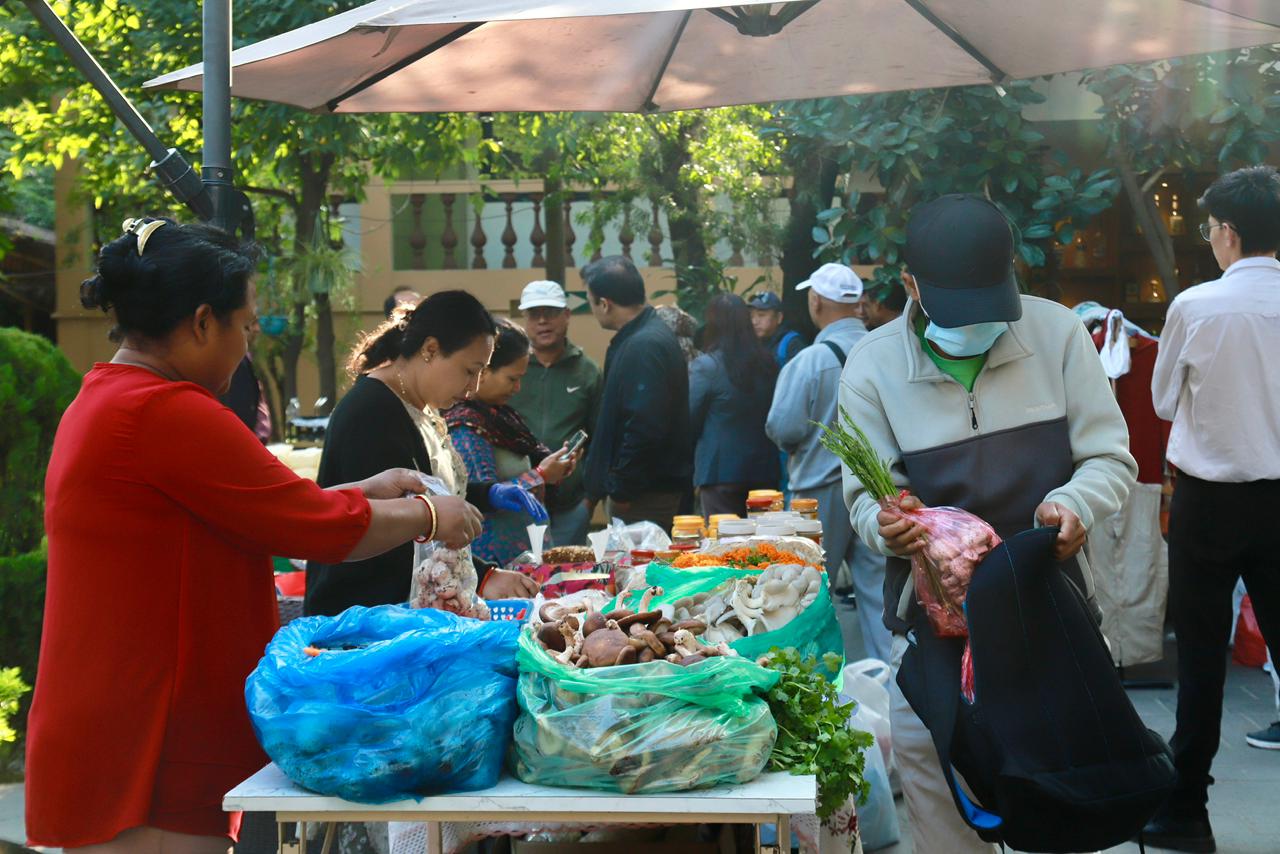Raithane-Bajar-Lazimpat_Nepal-Photo-Library-(3)-1760765271.jpeg