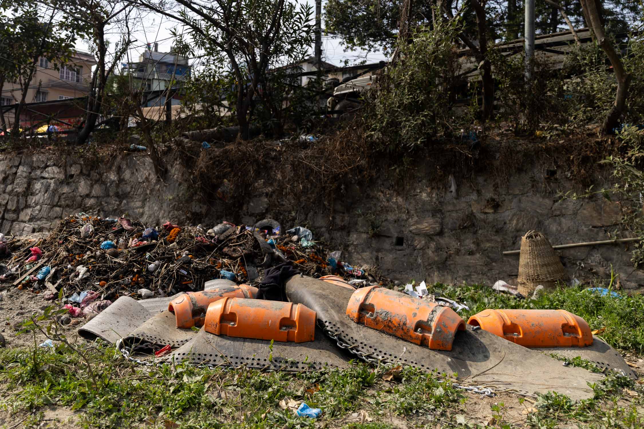 River-Trash-Barriers_Nepal-Photo-Library7-1771649835.jpg