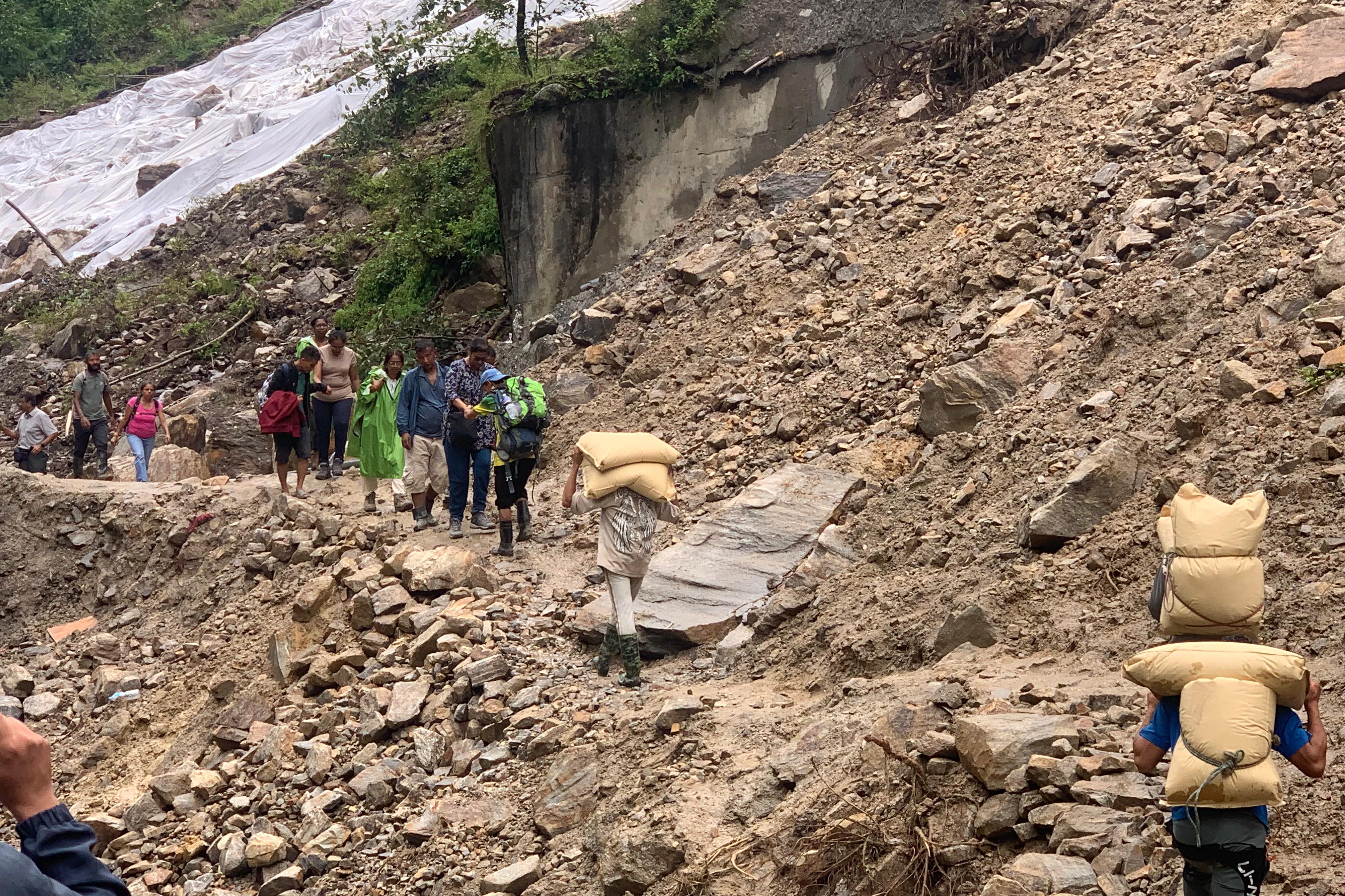 Sindhupalchok-pahiro-(10)-1757134202.jpeg