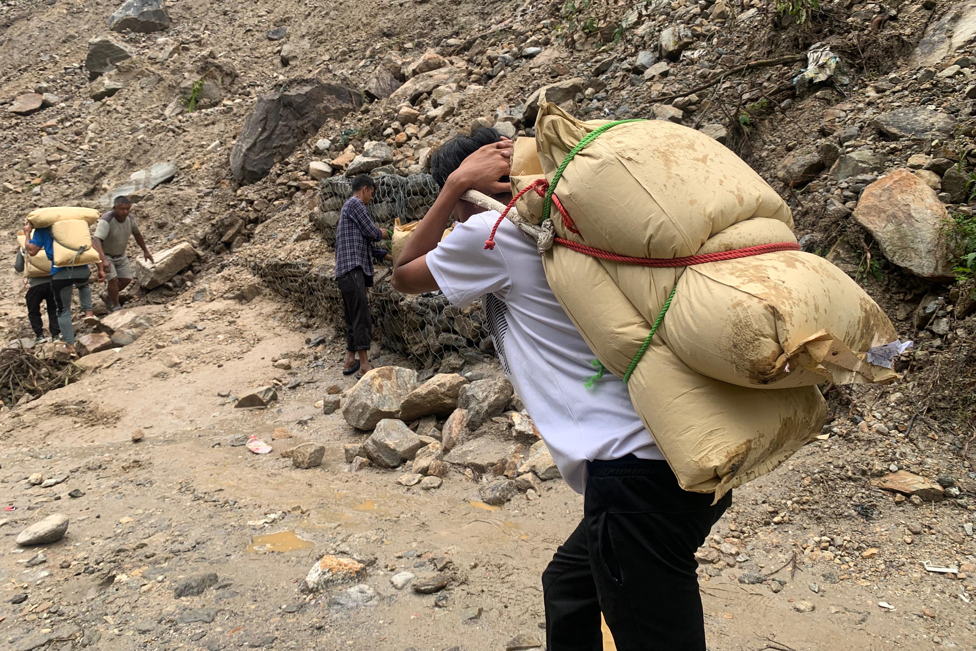 Sindhupalchok-pahiro-(3)-1757134095.jpeg