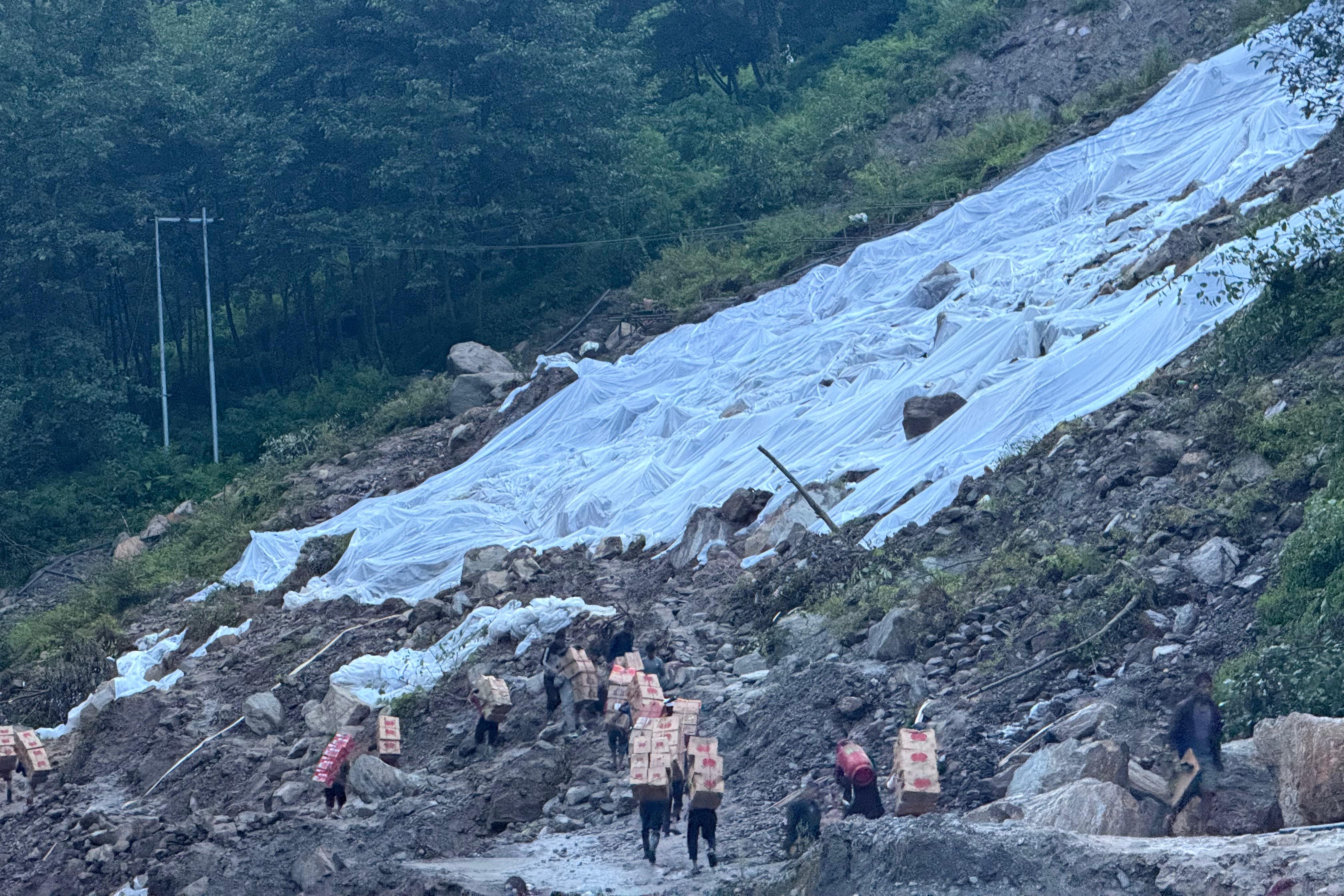 Sindhupalchok-pahiro-(4)-1757134092.jpeg