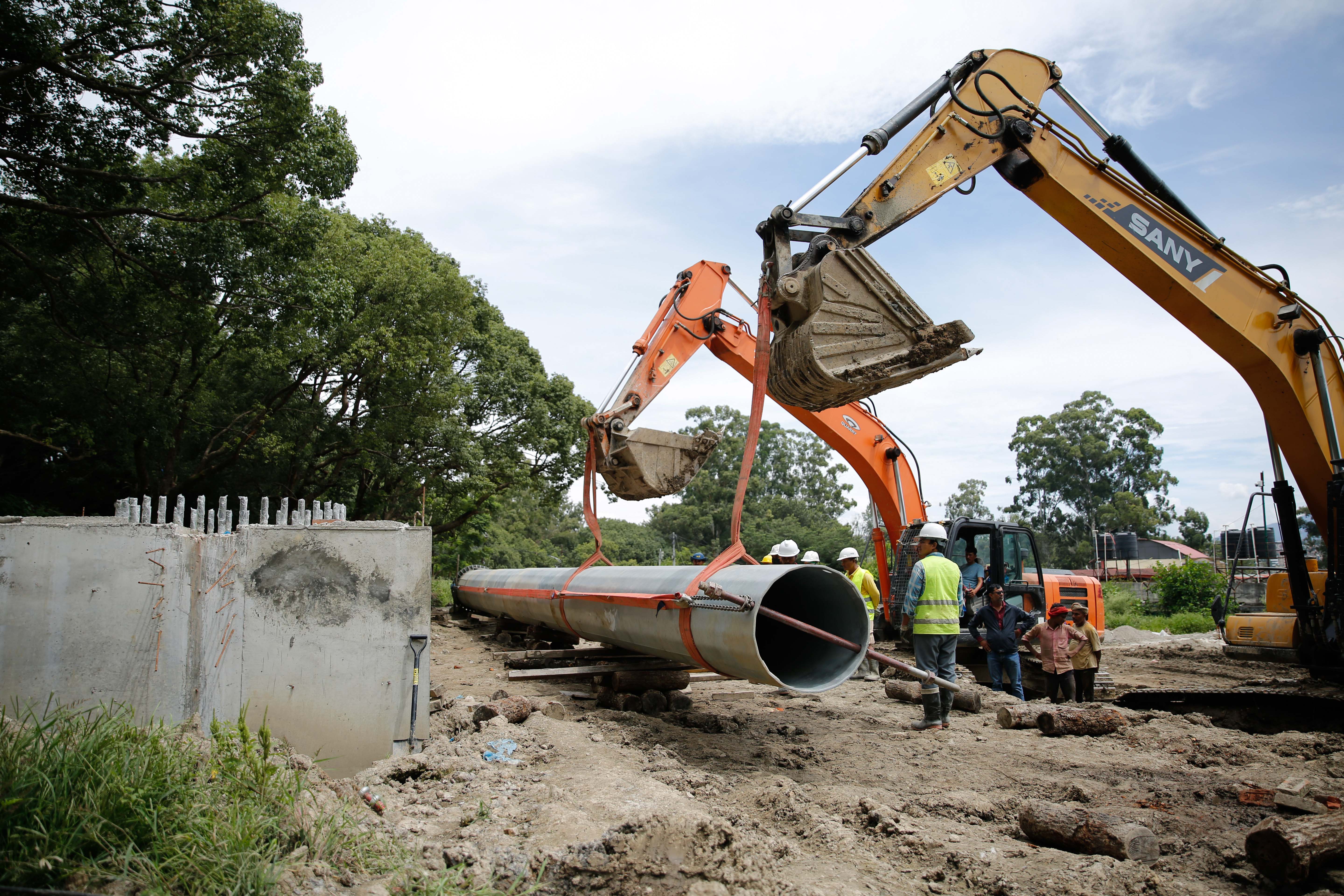 TU-Cricket-Ground_Flood-Light_installation_-(11)-1756796958.jpg
