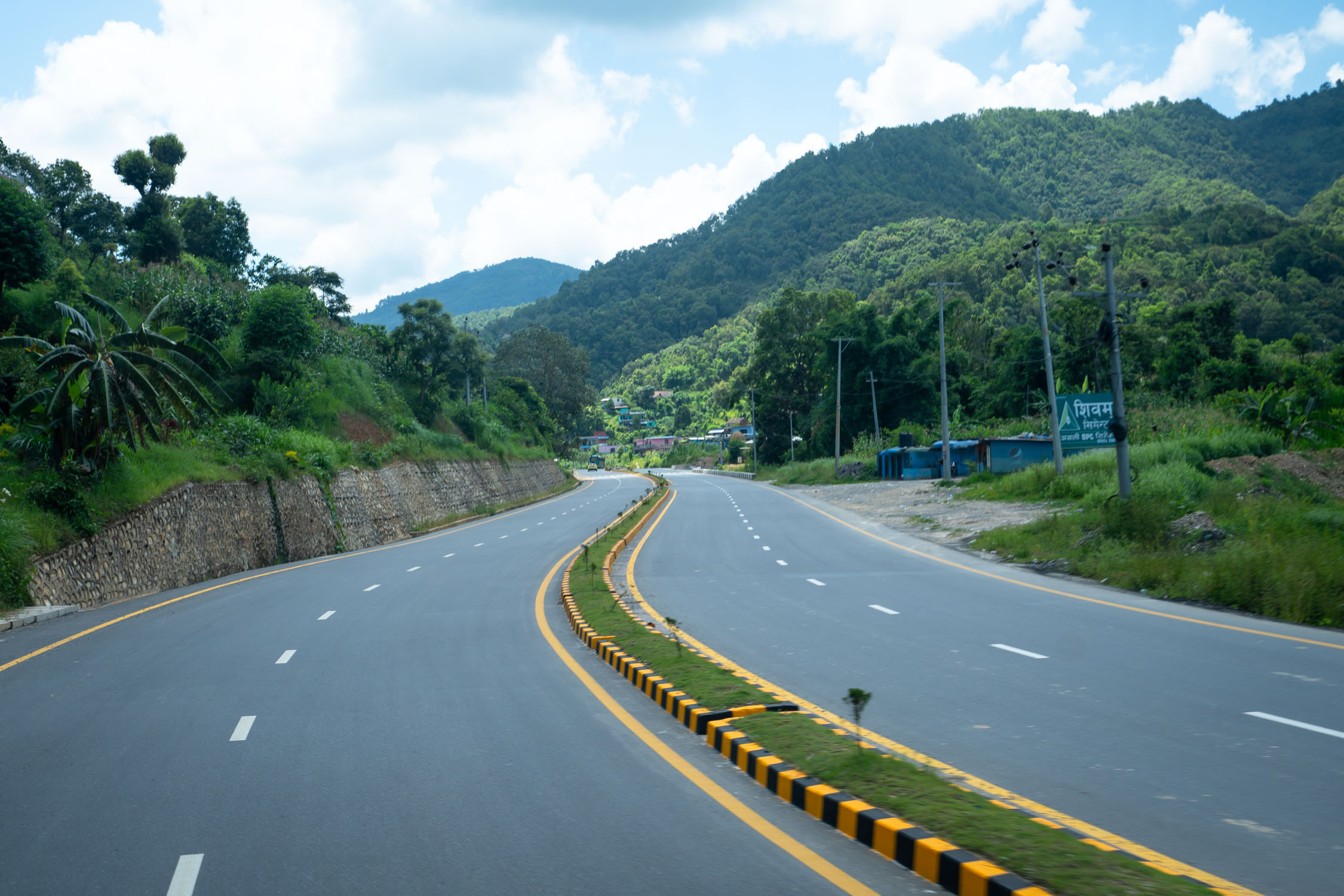 Tanahun_Prithivi-Highway_Nepal-Photo-Library_NPL10-1752903715.jpg